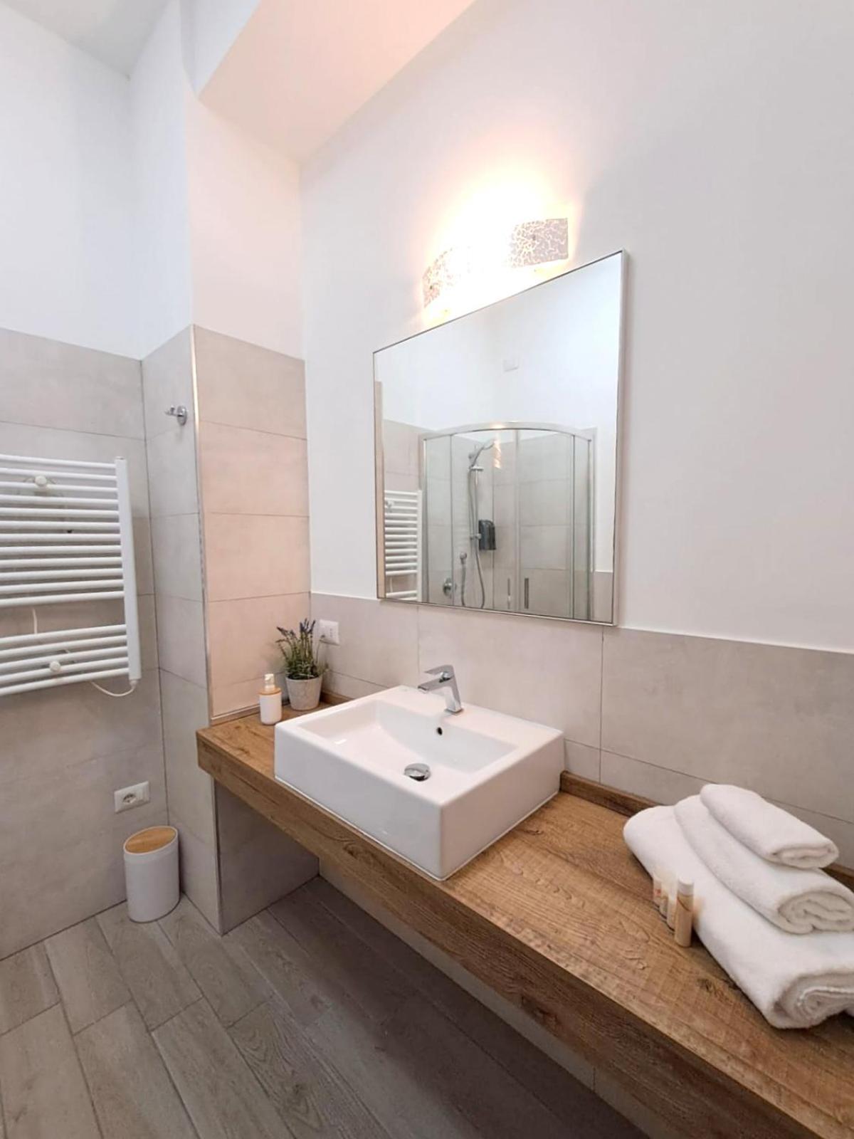Ajana Rooms By Accomodo Cagliari Ngoại thất bức ảnh
